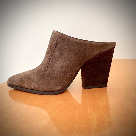 Donald J. Pliner NWT Valda Waxy Suede Mule Bootie in Dark Brown - Picture 2 of 12